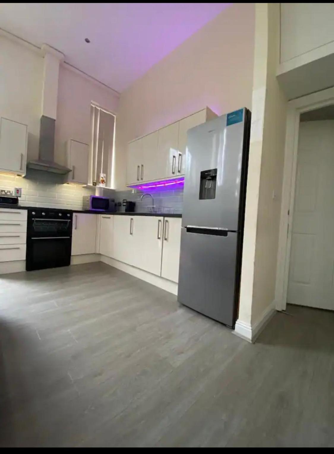 Spacious King Room With Private Entrance - Near Emirates And Camden And King'S Cross - 5 Min To Tube Finchley Dış mekan fotoğraf